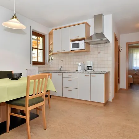 Aparthotel Garni Lenzenhof 3*