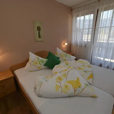Aparthotel Garni Lenzenhof 3*